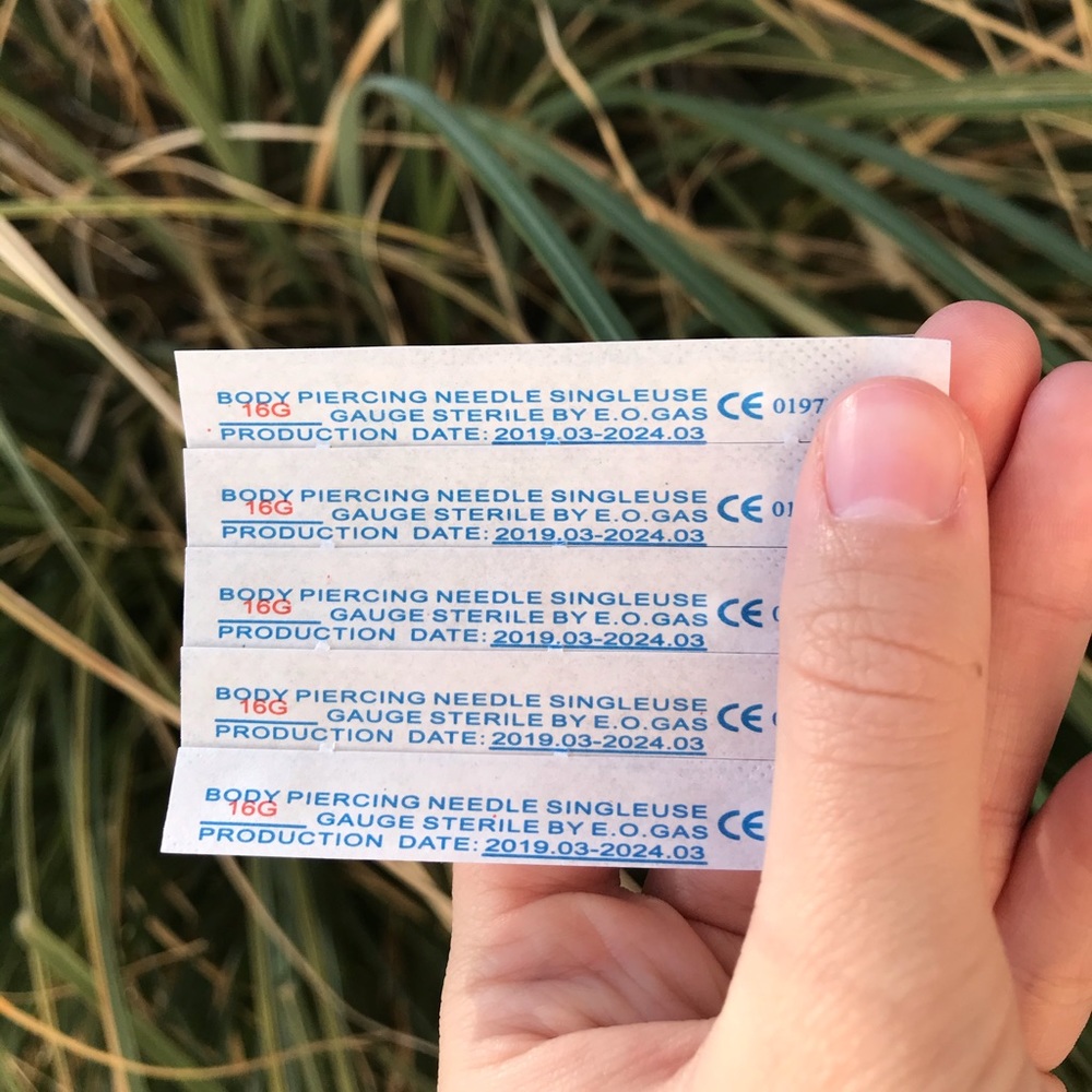 25 16G piercing needles